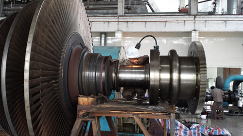 廚房設備生產(chǎn)廠冷焊現(xiàn)場圖